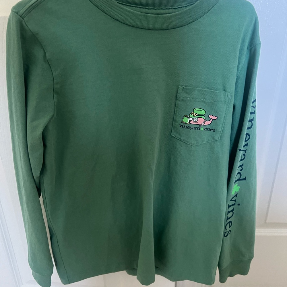 Vineyard Vines Green Long Sleeve Tee with Sleeve Graphics